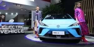 Intip Kecanggihan Mobil Listrik MG4 EV, Warnanya Ngejreng!