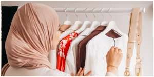 7 Arti Mimpi Memilih Baju, Kabar Baik untuk Urusan Keberuntungan, Jodoh, dan Tanggung Jawab