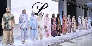 Motif Hutan Tropis Jadi Inspirasi Koleksi Hari Raya L by LCB 