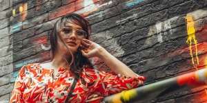 Makin Cantik Memesona, Lihat 6 Potret Tata Cahyani Mantan Istri Tommy Soeharto