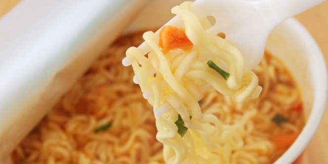 Cek Fakta: Makan Cokelat setelah Makan Mie Sebabkan Kematian