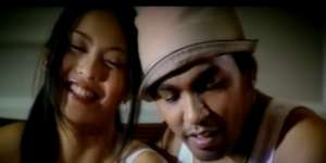 5 Kabar Terbaru Model Video Klip &lsquo;Sekali Ini Saja&rsquo; Berubah Drastis, Hidup Bahagia Bareng Suami Bule