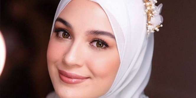 Dirias Pertama Kali oleh Marlene Hariman, Shireen Sungkar Glowing Maksimal 
