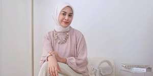 3 Inspirasi Dress Bernuansa Kasual untuk Hijaber
