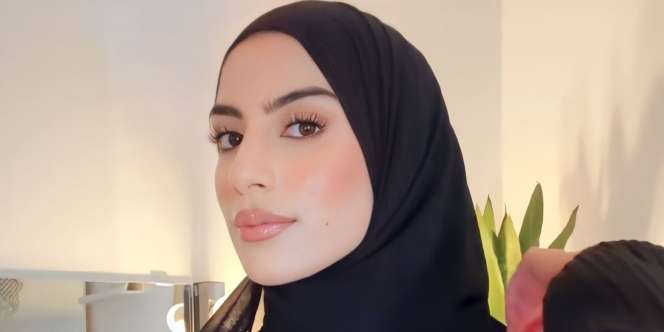 Trik Pakai Pashmina yang Aman Walau Tanpa Jarum Pentul