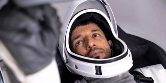 Kisah Astronot Muslim Jalani Ramadan di Luar Angkasa