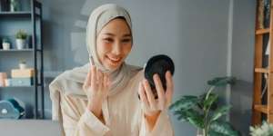 Pakai Produk Makeup Kedaluwarsa? Ini Efeknya Pada Kulit 