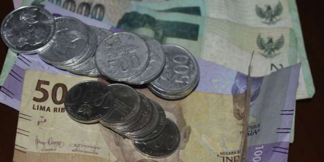 Viral Petugas Loket Tolak Pembayaran Uang Koin, Netizen: Beli Mobil Aja Bisa Pakai Receh
