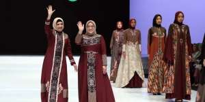 FOTO: 'Rakata Andala' Koleksi Terbaru Lia Alif di IFW 2023 