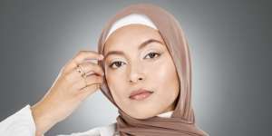 Buat Diamond Lips dengan Dua Produk Makeup