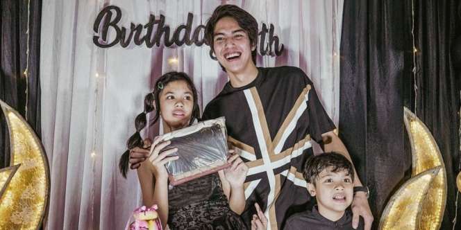 Rayakan Ulang Tahun ke-12, Busana Safeea Ahmad Disorot Warganet: Dewasa Amat