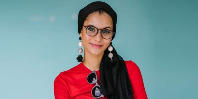 Cara Pilih Kacamata yang Pas untuk Hijaber, Biar Kerudung Tidak Berantakan