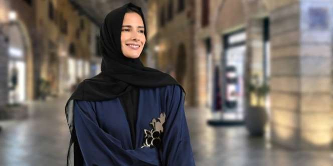 5 Tips Mengenakan Abaya Agar Tampilan Tetap Chic 