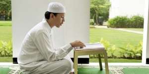 Doa Ruqyah Diri Sendiri yang Wajib Diketahui Muslim, Pahami Juga Cara Melakukannya!