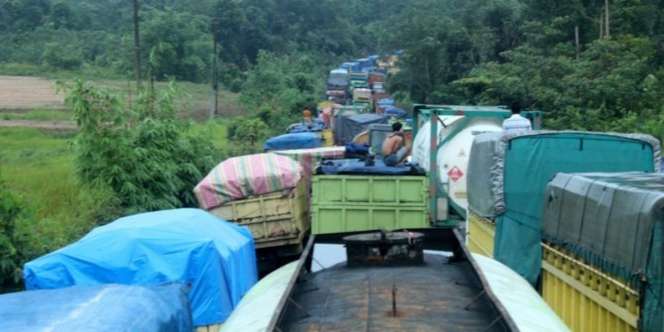 Terjebak Macet 22 Jam, Pasien di Jambi Meninggal dalam Ambulans