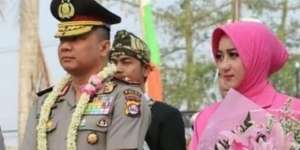 Potret Cantik Merthy Kushandayani, Istri Sah Teddy Minahasa Dibandingkan dengan Linda Anita Cepu yang Mengaku Istri Siri
