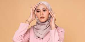 Teknik Makeup Cocktailing, Foundation Dicampur Minyak Bikin Kulit Mulus