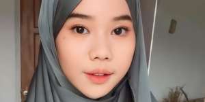 Style Kerudung Silk Textured untuk Tampilan Lebih Mewah 