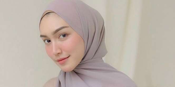 Deretan Artis yang Menikah dengan Bos, Tak Semua Kisah Cinta Berakhir Bahagia