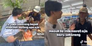 Momen Haru Bapak Paruh Baya Pertama Kali Belanja di Minimarket, Ditraktir 9 Barang Merasa Sudah Cukup Beli Separuhnya