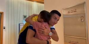 Momen Haru Impian Bocah Korban Gempa Suriah Bertemu Sang Idola, Cristiano Ronaldo: `Saya Kira Ini Mimpi`