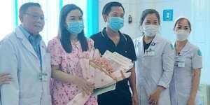 8 Tahun Menanti, Wanita Bahagia Akhirnya Hamil, Langsung Kembar Tiga