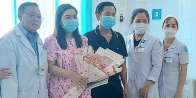 8 Tahun Menanti, Wanita Bahagia Akhirnya Hamil, Langsung Kembar Tiga