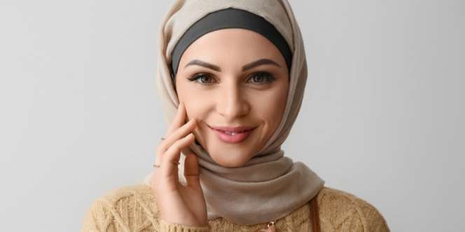 Kunci Makeup Matte Tahan Seharian untuk Wajah Berjerawat
