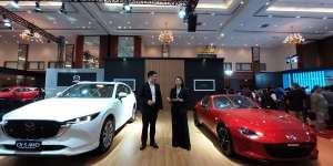 Mazda Luncurkan MX-5 Versi Manual Pertama Kali di Indonesia