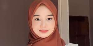 Coba Pakai Hijab Voal Teracotta, Tampilan Wajah Jadi Lebih Cerah 