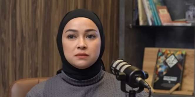 Kisah Haru Aryani Fitriana Dibalik Keputusan Berhijab
