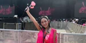 Nonton Konser BLACKPINK, Ketiak Rachel Vennya Bikin Salfok