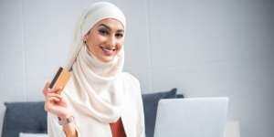 Belanja Barang Branded Preloved Praktis Lewat Aplikasi