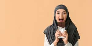 Lawan Konsumsi Makanan Manis Berlebih dengan Cara Ini