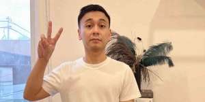 Trik Jualan dengan Cerita Menarik dari Raditya Dika
