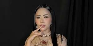 Potret Cantik Rachel Vennya Berbalut Busana Muslim