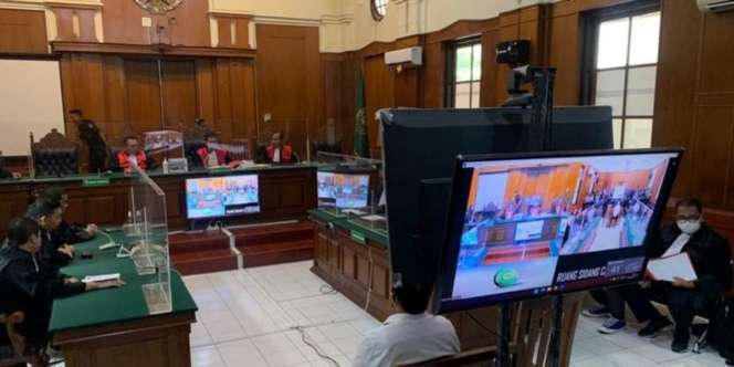 Vonis 3 Polisi Terdakwa Tragedi Maut Kanjuruhan: Eks Danki Brimob Polda Jatim Dihukum 1,5 Tahun Penjara, Lainnya Bebas