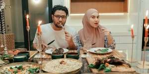 Potret Artis yang Sempat Tinggal Bareng Mertua Setelah Menikah, Nia Ramadhani Paling Disorot