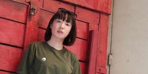 Lugu di Preman Pensiun, Lihat 5 Potret Kehidupan Asli Astra Madea Pemeran Susi Susanti yang Kece Abis