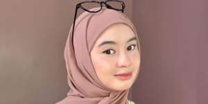 Coba Model Hijab Square Anti-Boring untuk Hangout 