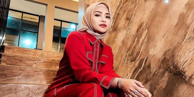 Nathalie Holscher Pamer Undangan Pernikahan, Siap Lepas Masa Lajang dengan Pria Inisial G?