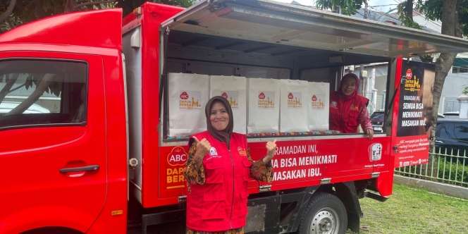 ABC Dapur Bersama Ibu Bagikan 125 Ribu Paket Makanan di 27 Kota selama Ramadan