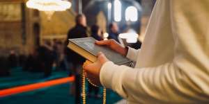 Doa Niat Diam Diri di Masjid atau I'tikaf Mutlak dan yang Dinadzarkan, Insya Allah Raih Keutamaan
