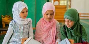Memotivasi Anak Ibadah Ramadan, Jangan Hanya dengan Hadiah