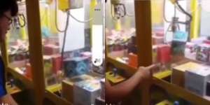 Momen Kocak Kena PHP Mesin Capit, Hadiah Jatuh Bikin Nelangsa