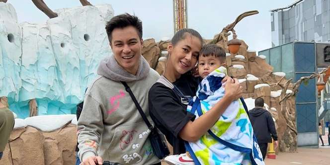 Bersyukur Punya Perusahaan Sendiri, Baim Wong Ajak Karyawan Ibadah Bareng saat Bulan Puasa