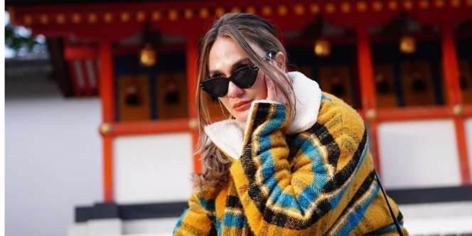 Penampilan Luna Maya Saat Berziarah Jadi Sorotan