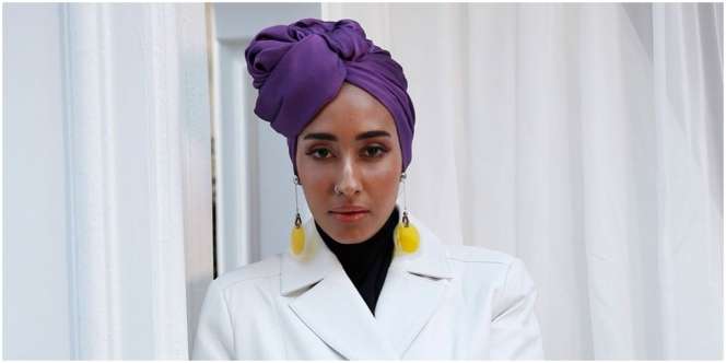 7 Foto Model Hijab Mariah Idrissi yang Kasual, Bersahaja dan Fashionable