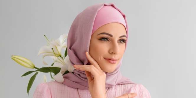 Coba Yuk, Kontur Wajah Lebih Mudah dengan Spons Kotak 