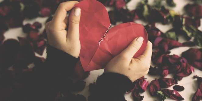 Viral Cewek Ngaku 5 Kali Ditolak Pujaan Hati Selama 15 Tahun dan Akan Ditinggal Nikah, Endingnya Dilabrak Calon Istri Sang Pria: Cuma Halu!